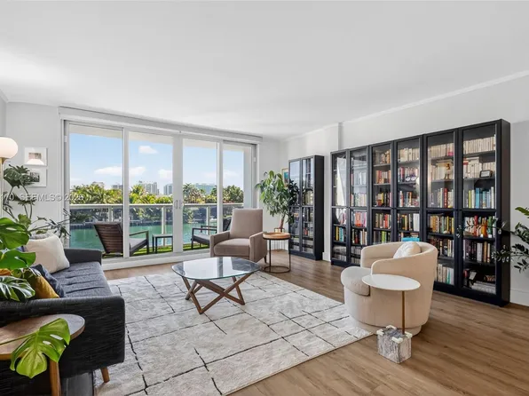 9381 E Bay Harbor Dr APT 303N, Bay Harbor Islands, FL 33154