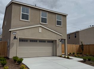 3342 Golden Trails Ln, Shafter, CA 93263