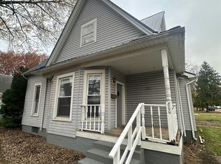 800 1/2 Edgar Ave, Mattoon, IL