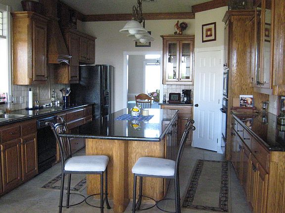 4th image of 4016 Austins Estates Dr
