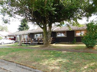 253 A St, Myrtle Point, OR 97458