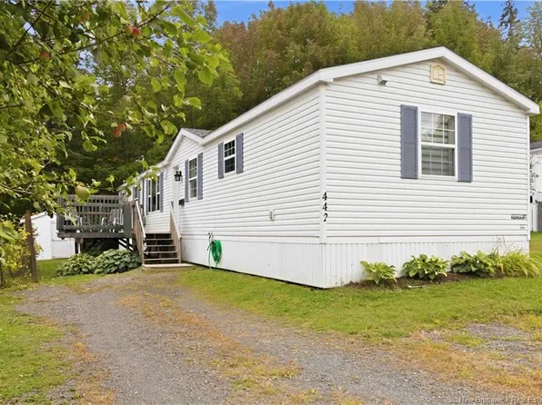 442 Osmond Ln, Fredericton, NB E3B 7L6