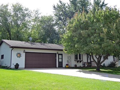 1709 Greenwood Pl NE, Owatonna, MN, 55060