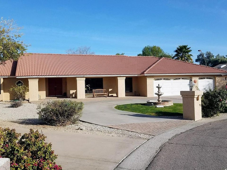 1st image of 218 W Calle De Arcos