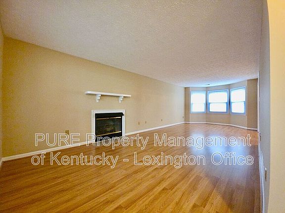 3rd image of 1863 Timber Creek Dr