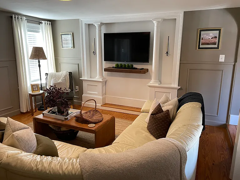 Living room.