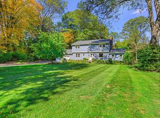 17 Redcoat Rd, Norwalk, CT 06850