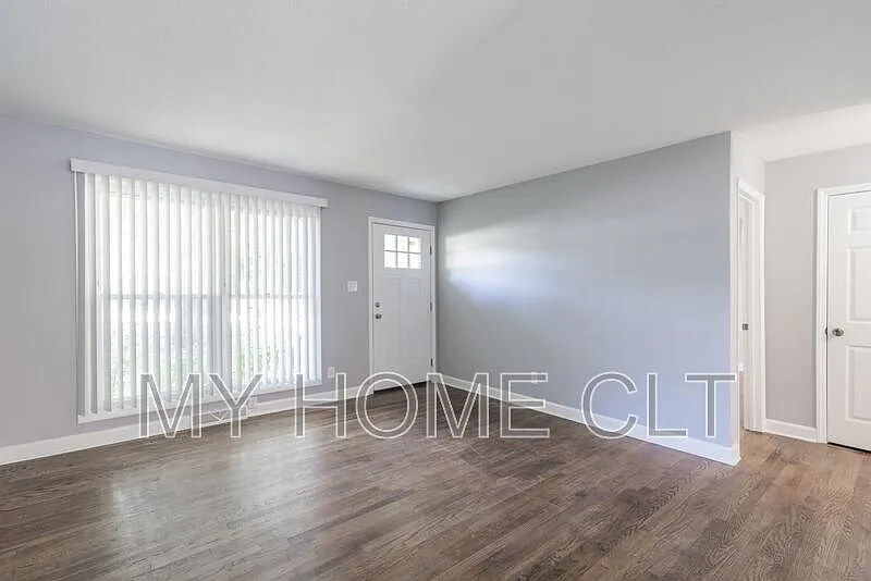 2 bed, 1.0 bath, 783 sqft, $1,700 — Photo 3