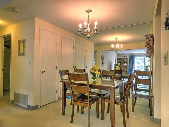 4th image of 9 Kingswood Dr #14