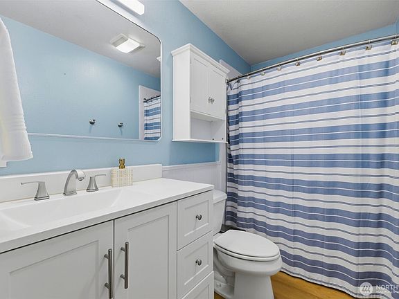 5th image of 3402 72nd Avenue NW