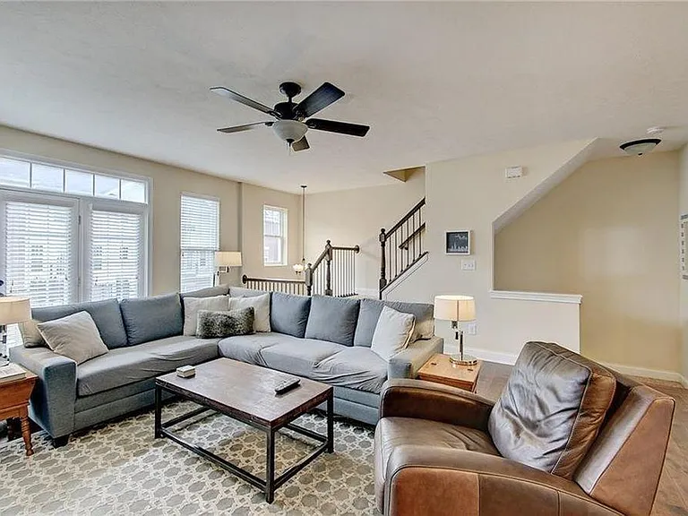 333 Alden Way — Photo 16