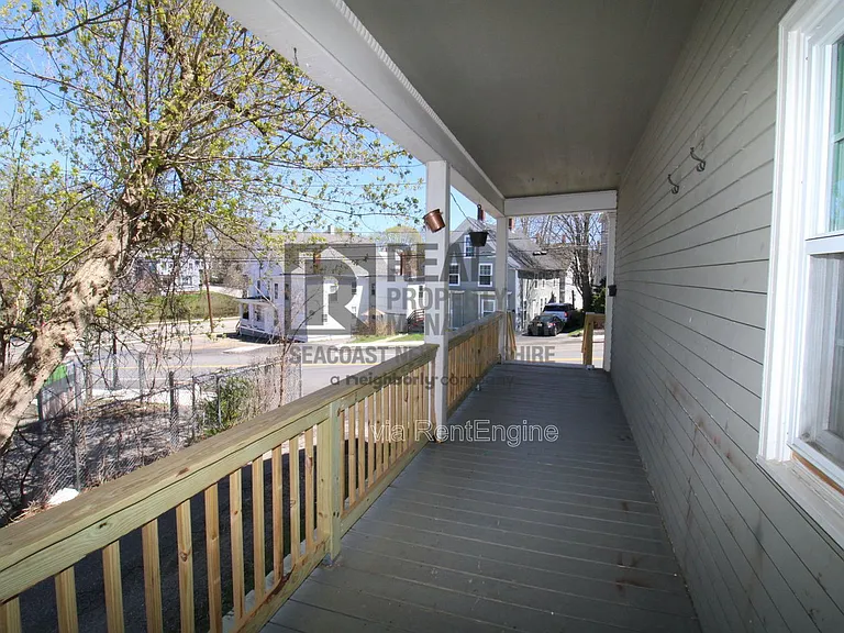 40 Grove St #2 — Photo 3