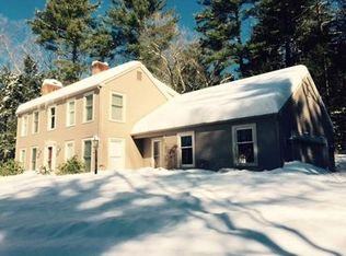 35 Bayberry Ln, Amherst, MA 01002