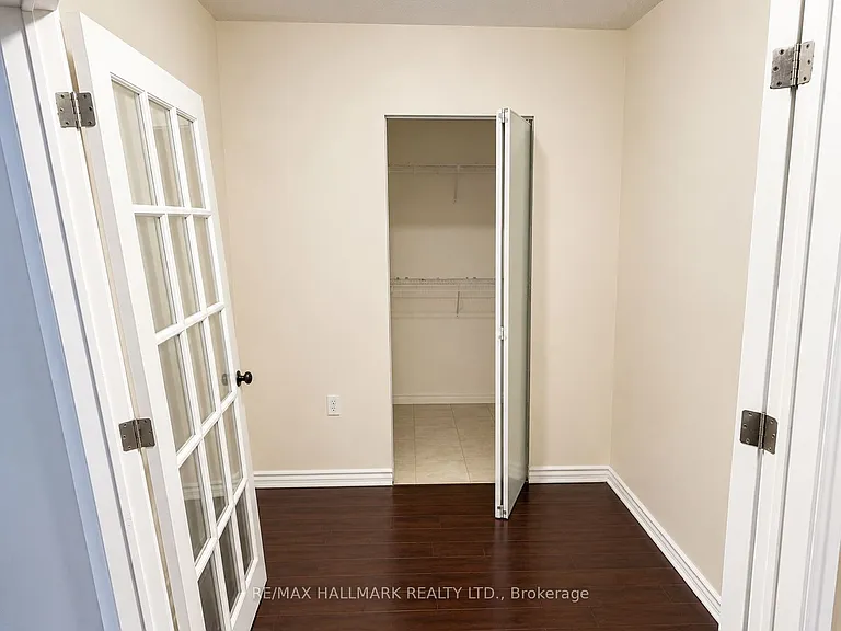 30 Greenfield Ave #207 — Photo 11
