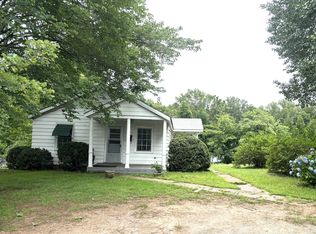 305 Harris Rd, Charlottesville, VA 22903