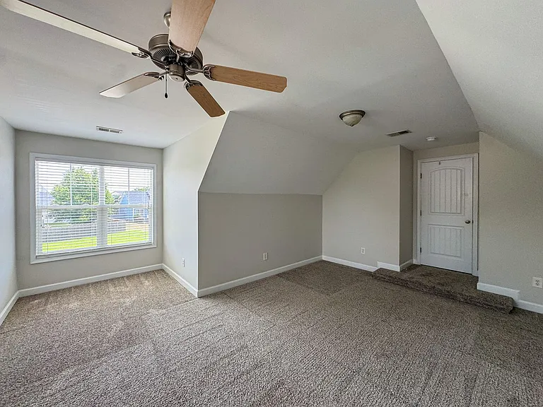5905 Gentleman Dr — Photo 31