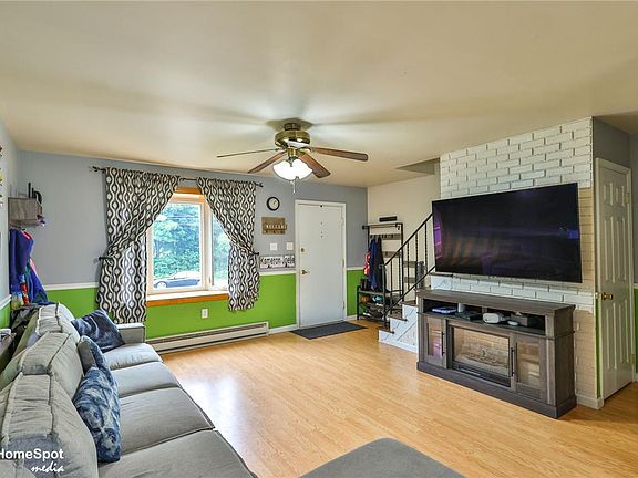 5th image of 411 E Oxford St