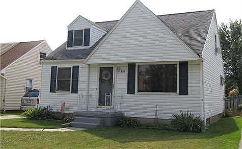 1st image of 320 Wrexham Ct N