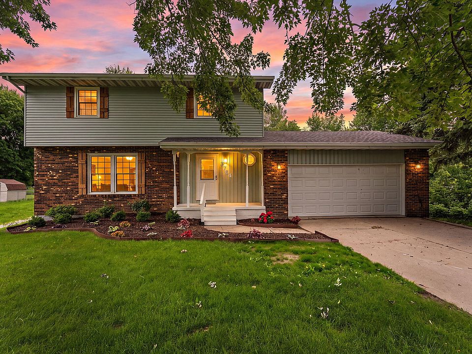 1st image of 3764 Kingsway Dr