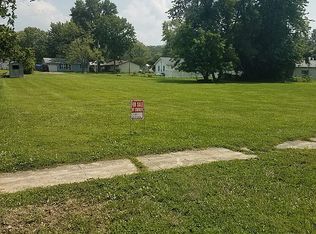 1206 N Jefferson St, Robinson, IL 62454