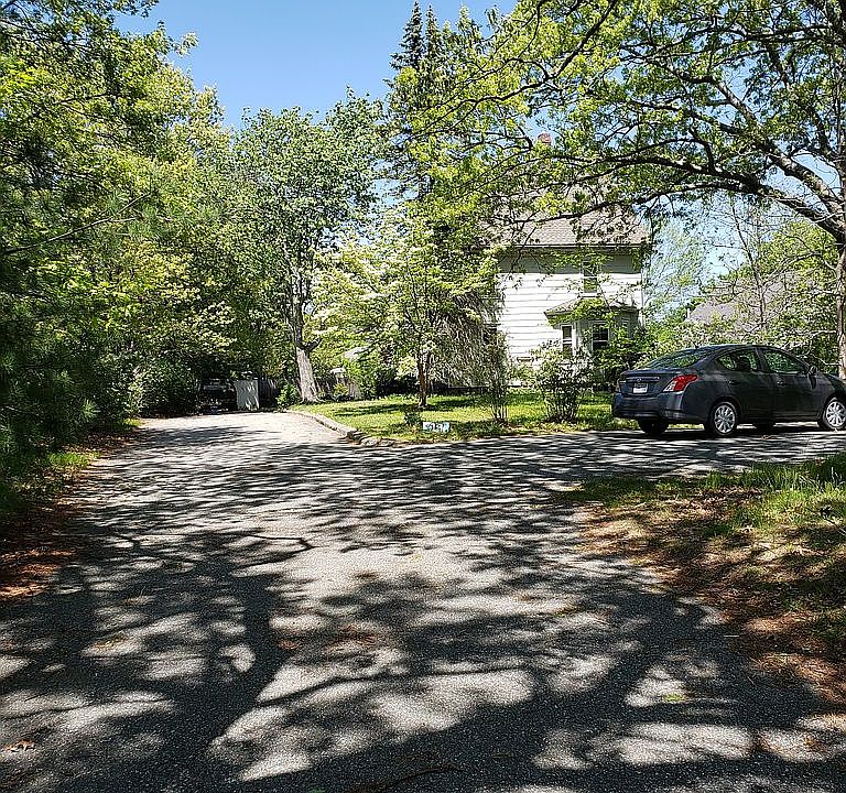 2nd image of 19 Verplast Ave