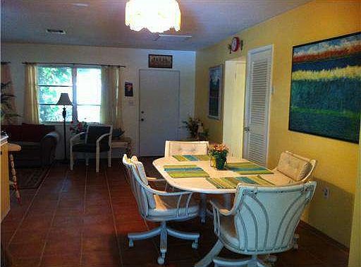 4th image of 8583 Gardenia Dr