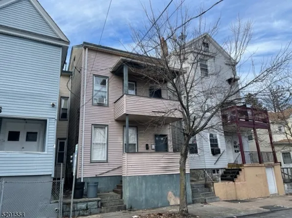 11 Garrison St, Paterson City, NJ 07522