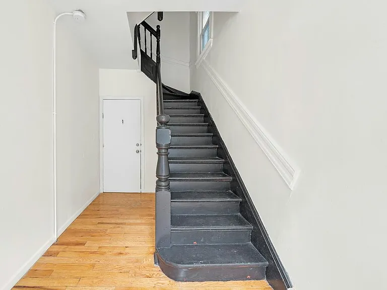 101 Hedden Ter #1 — Photo 2
