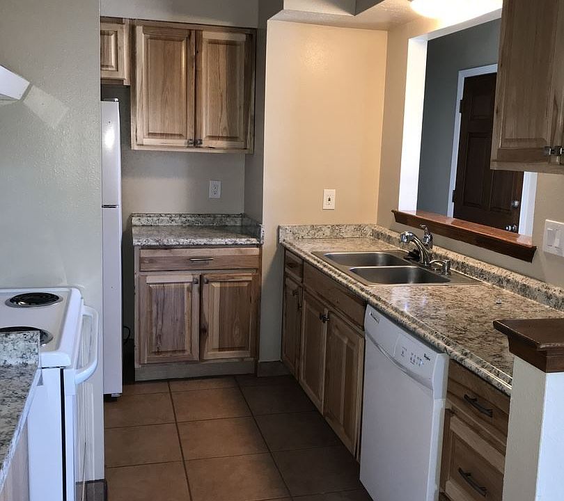1st image of 1546 Avenida De Las Americas