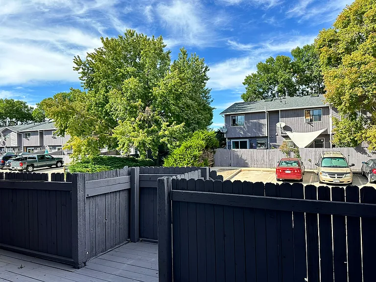 312 Southridge Pl — Photo 32
