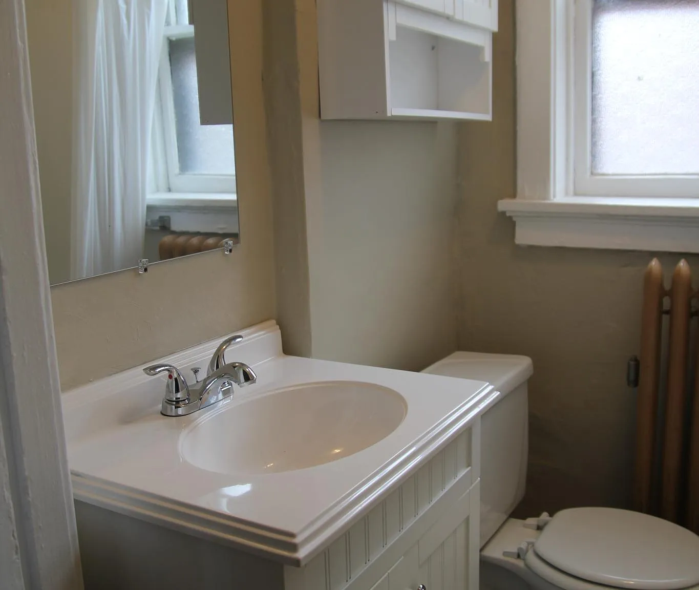 Studio, $750 — Photo 2