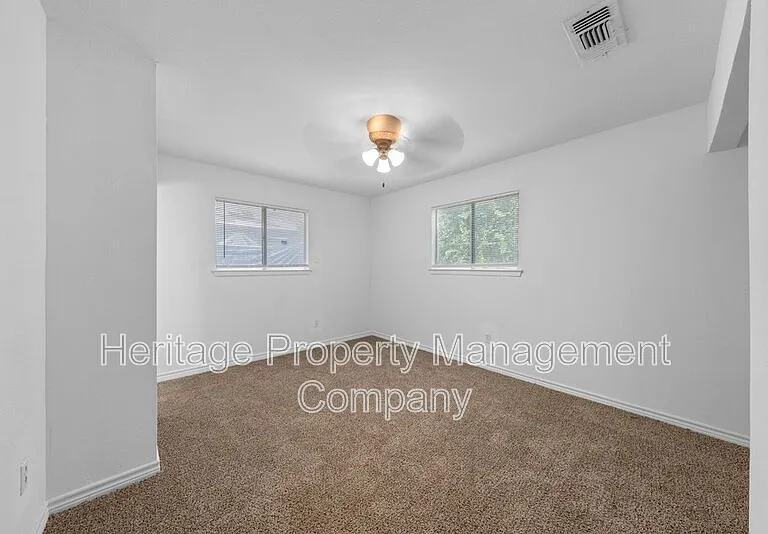4942 Driskill St — Photo 16