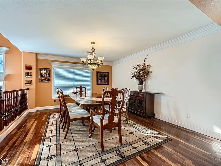 8748 Castle Hill Ave — Photo 6