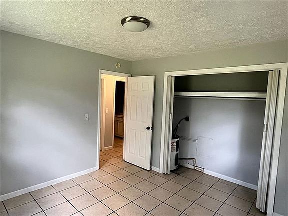 5th image of 1601 W Lowry Ave #A