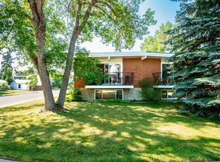 2301 N 4th Ave NW, Calgary, AB T2N0P1