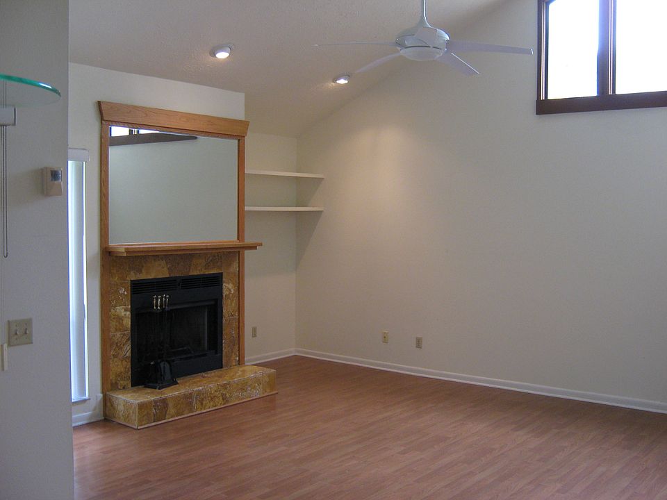1st image of 11509 Galleria Dr
