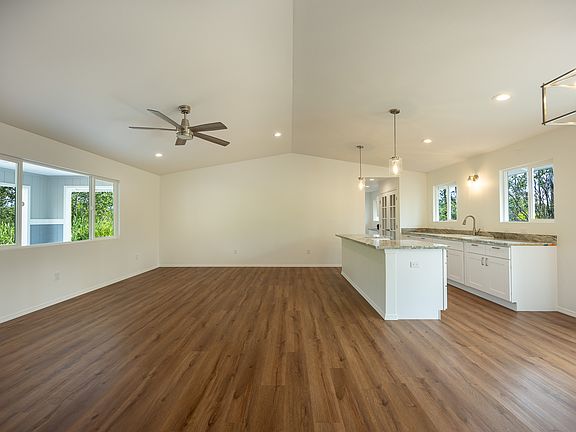 4th image of 16-1924 Paradise Cir