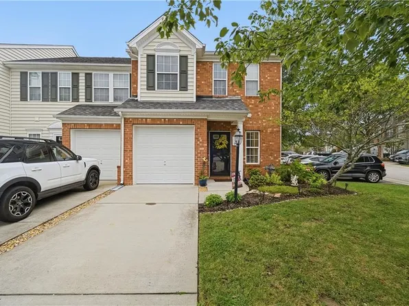 100 Alanna Ct, Yorktown, VA 23692
