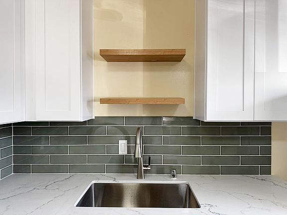 3rd image of 3225 Cadillac Dr #3