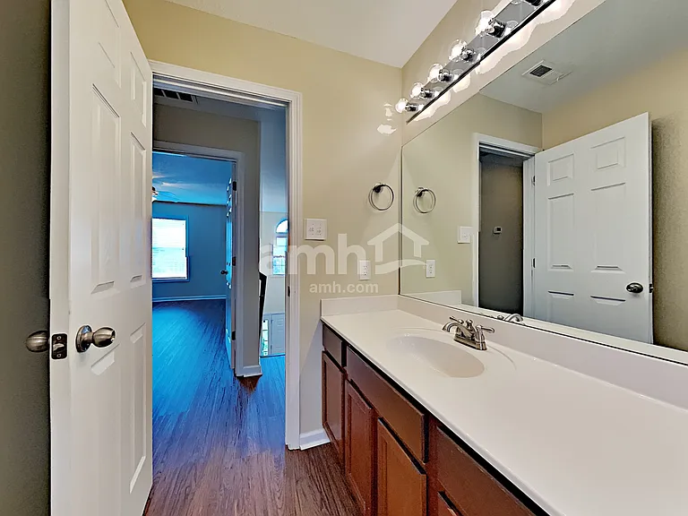 3201 Gaslight Ln — Photo 16
