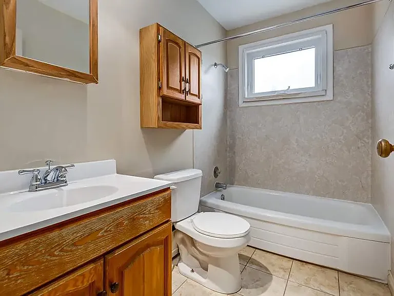2647 Lacon St #2 — Photo 6