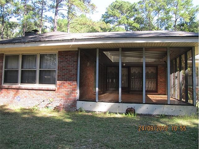 2nd image of 434 Maplewood Dr