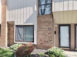 23478 Lahser Rd, Southfield, MI 48033