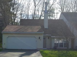 44 Old Coach Rd, Clifton Park, NY 12065