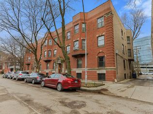 1327 E 52nd St APT 102, Chicago, IL 60615