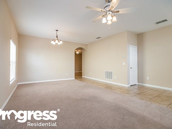 4th image of 416 Marathon Ln