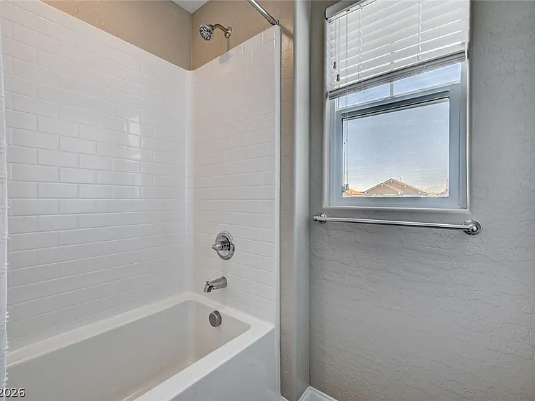 372 Silva Pl — Photo 27