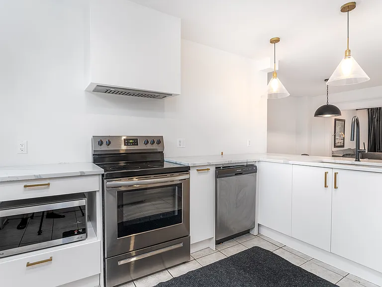 119 Hopewell Ave — Photo 34