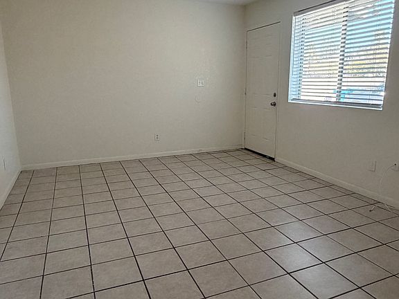 4th image of 1420 E Brown St APT C
