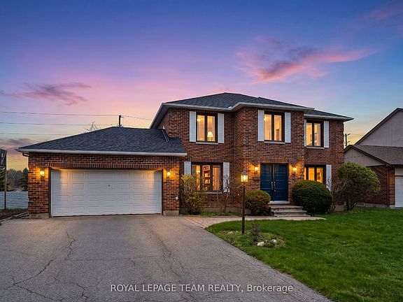 2nd image of 28 Parmalea Cres